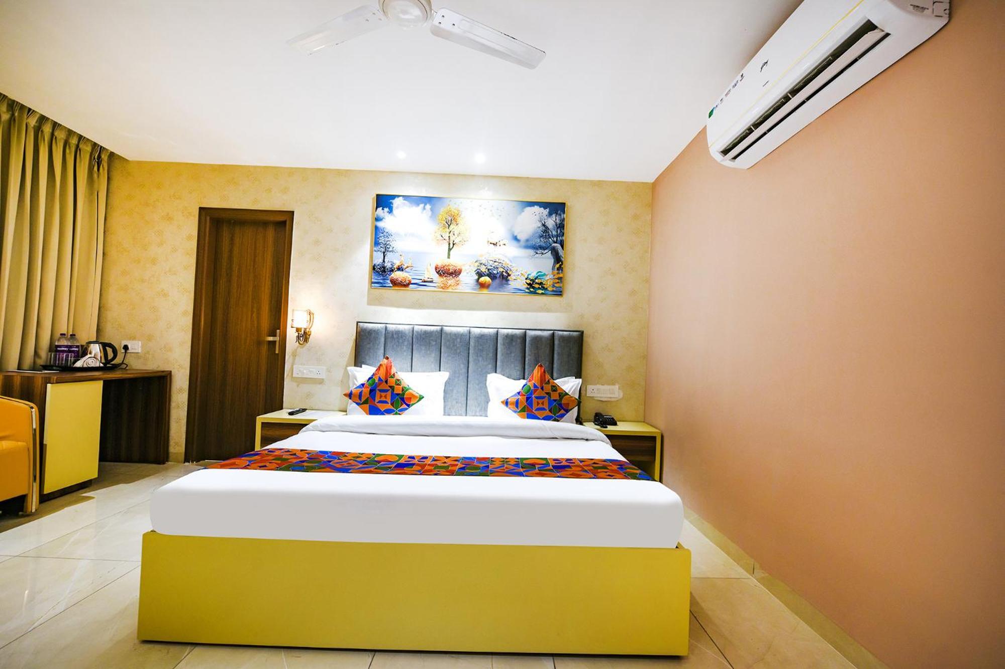 Fabhotel Supreme Suites Ludhiana Eksteriør bilde