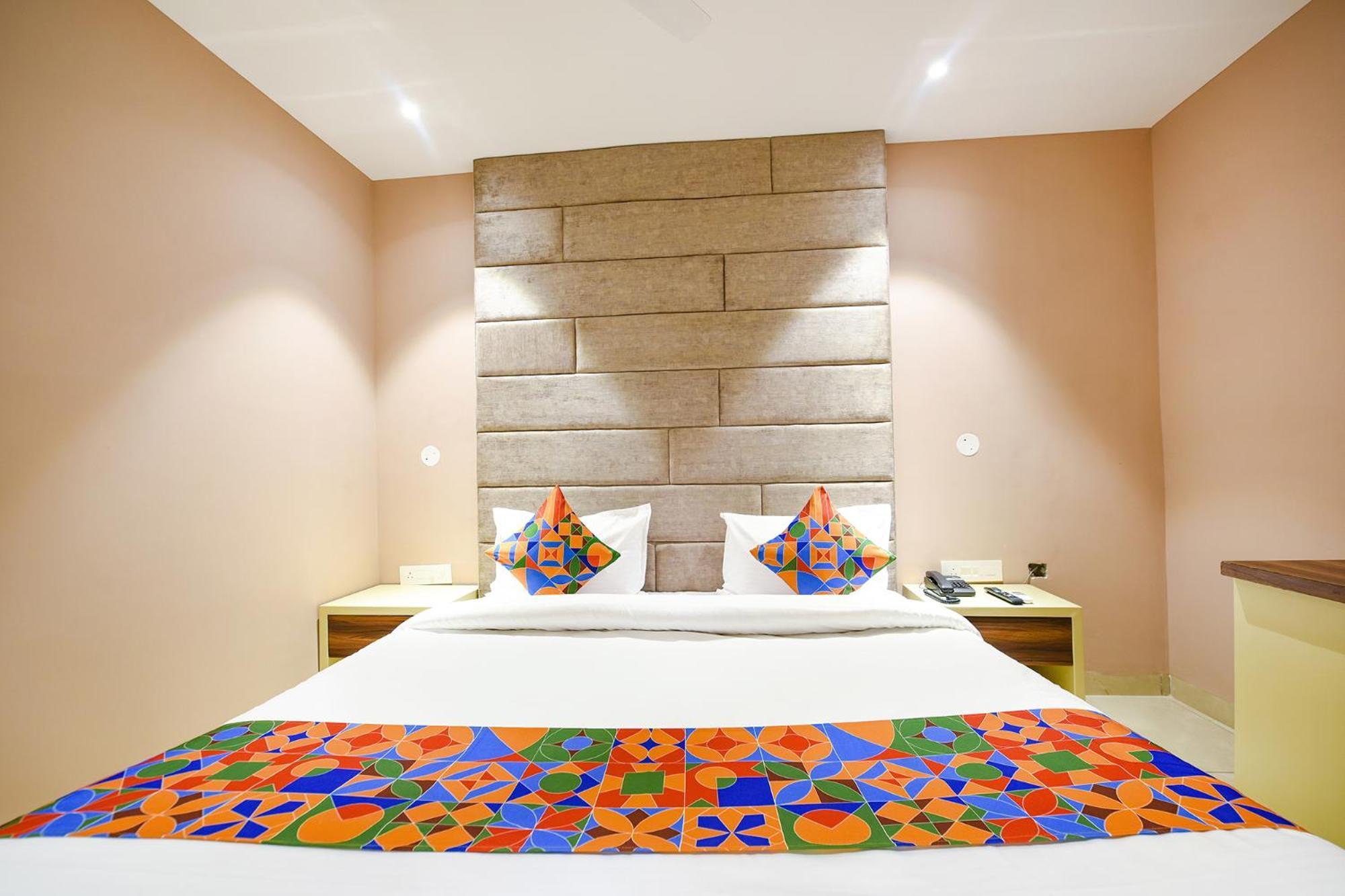 Fabhotel Supreme Suites Ludhiana Eksteriør bilde