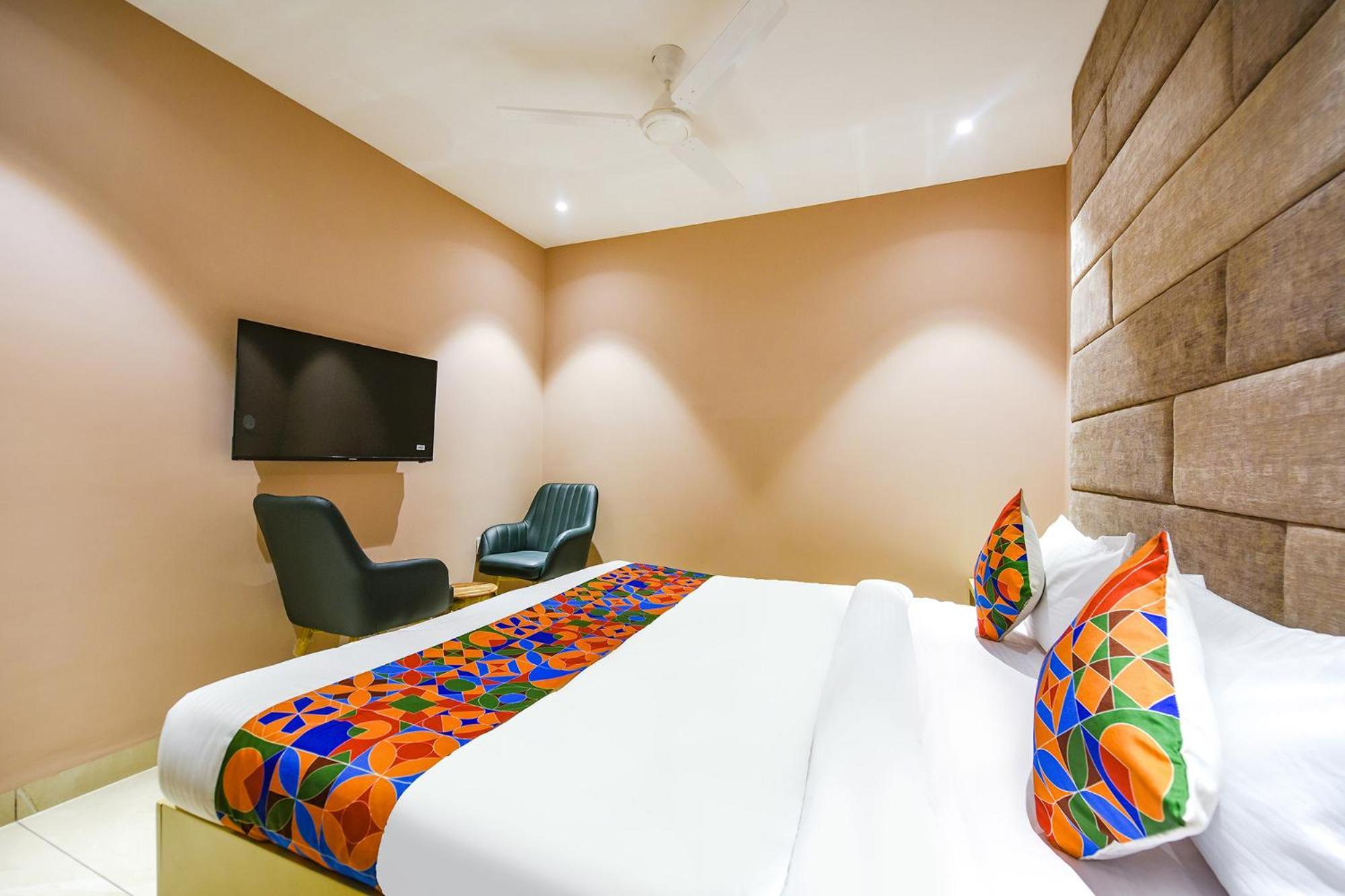 Fabhotel Supreme Suites Ludhiana Eksteriør bilde