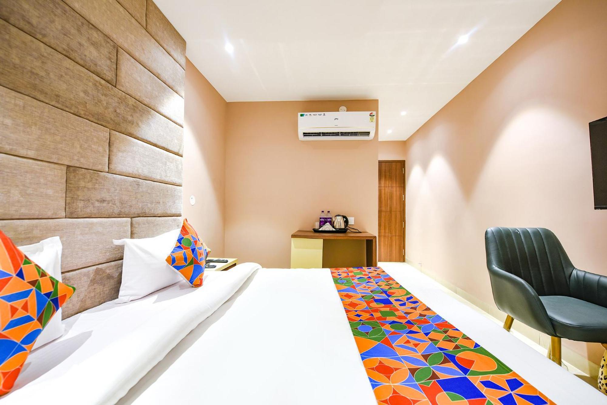Fabhotel Supreme Suites Ludhiana Eksteriør bilde