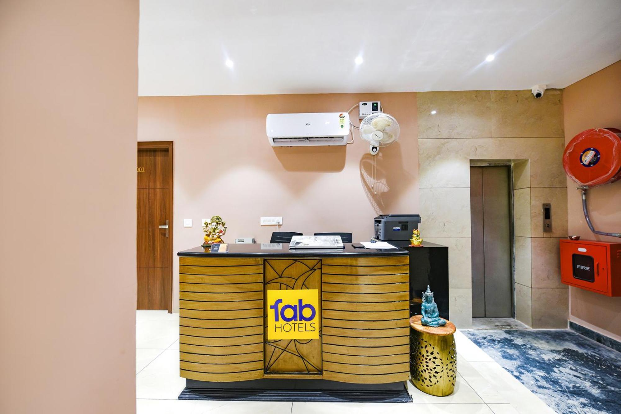 Fabhotel Supreme Suites Ludhiana Eksteriør bilde